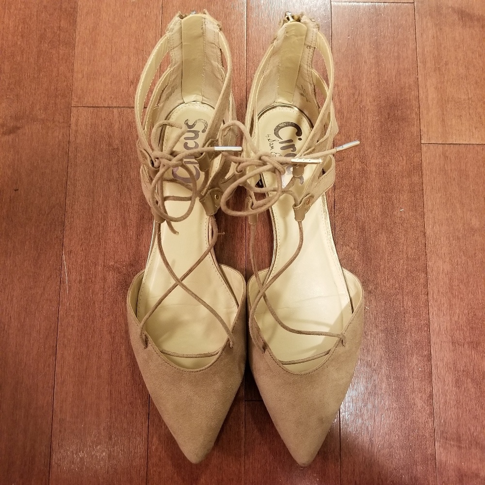 Circus by Sam Edelman Pointy Toed Flat Sandals